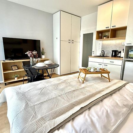 City Relax Apartments With Free Parking, 10 Mins Walk To City Centre برنو المظهر الخارجي الصورة