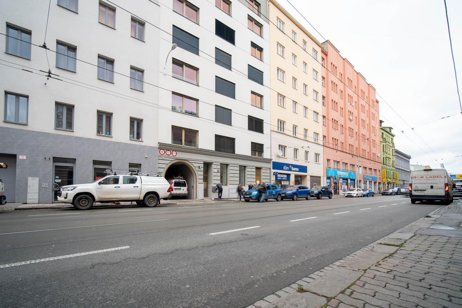 City Relax Apartments With Free Parking, 10 Mins Walk To City Centre برنو المظهر الخارجي الصورة