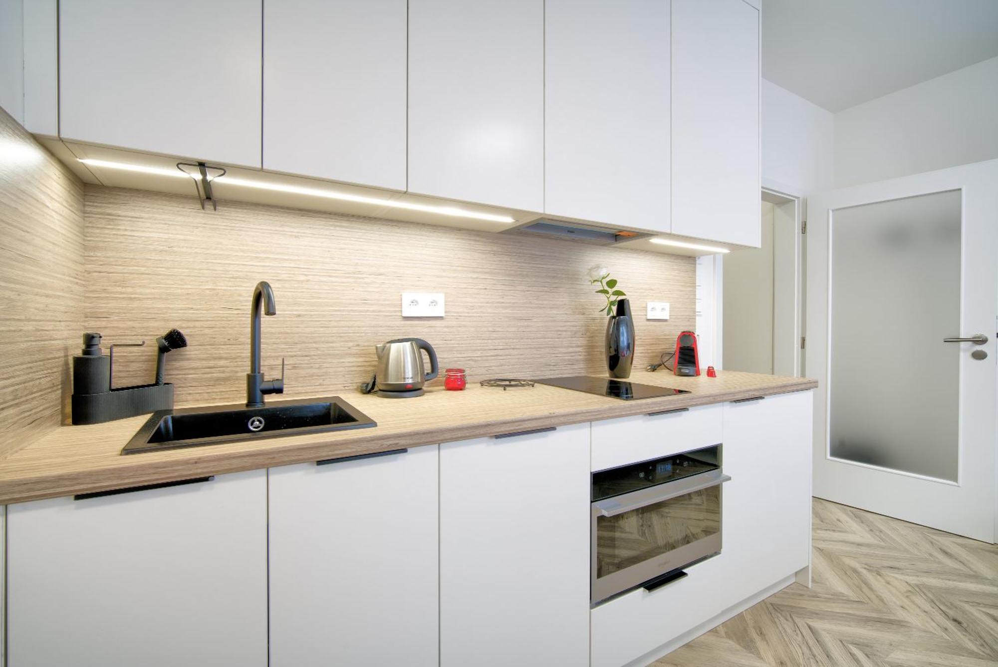 City Relax Apartments With Free Parking, 10 Mins Walk To City Centre برنو المظهر الخارجي الصورة