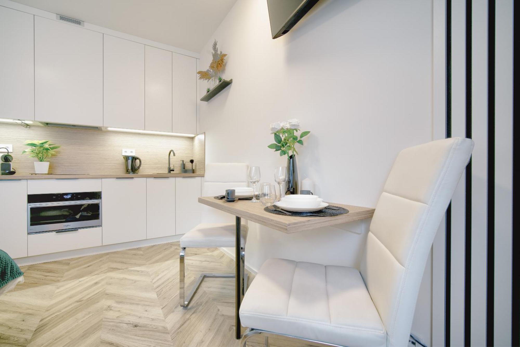 City Relax Apartments With Free Parking, 10 Mins Walk To City Centre برنو المظهر الخارجي الصورة