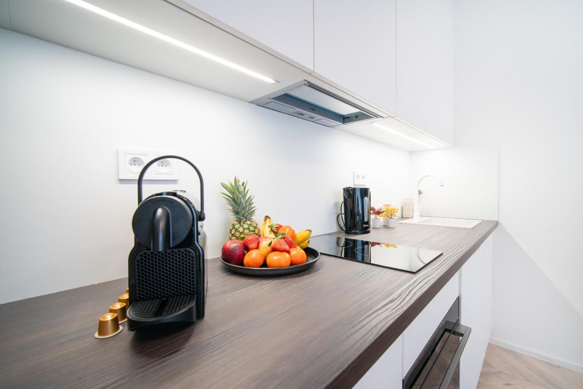 City Relax Apartments With Free Parking, 10 Mins Walk To City Centre برنو المظهر الخارجي الصورة