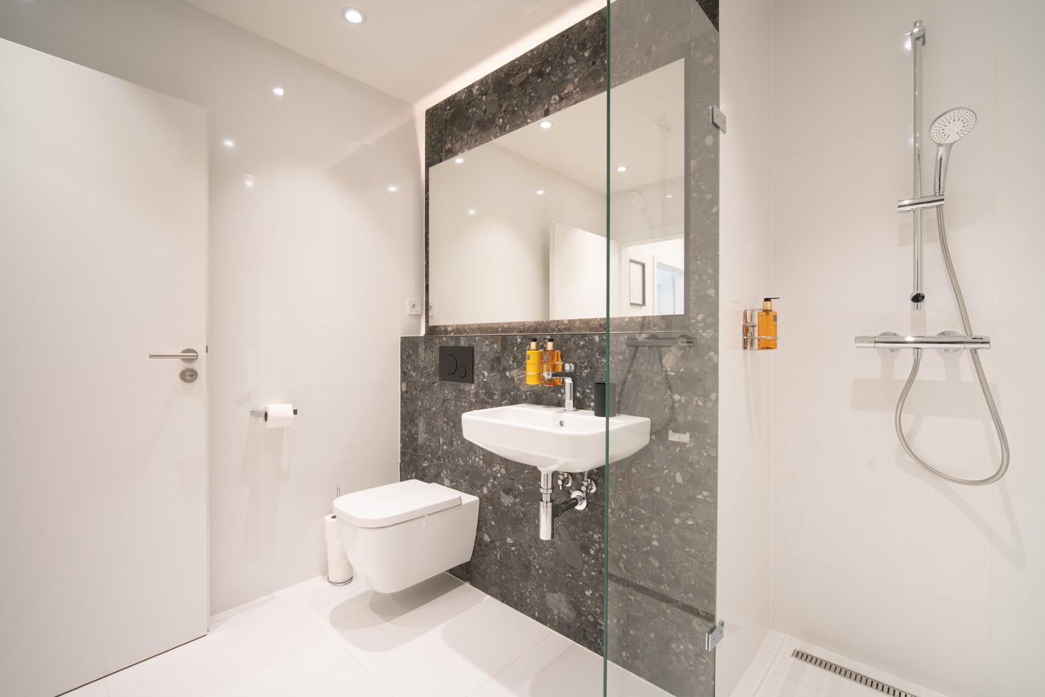 City Relax Apartments With Free Parking, 10 Mins Walk To City Centre برنو المظهر الخارجي الصورة