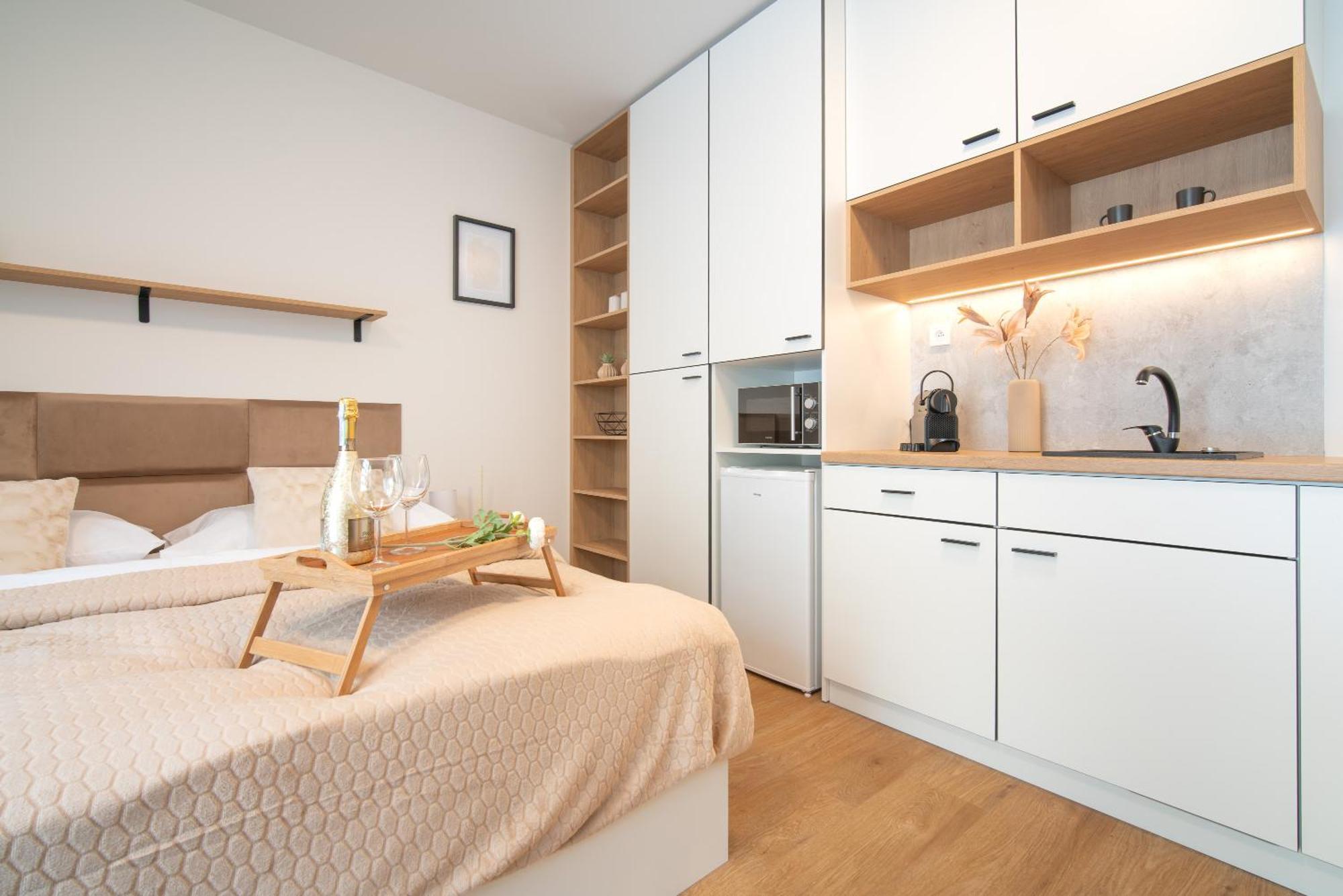 City Relax Apartments With Free Parking, 10 Mins Walk To City Centre برنو المظهر الخارجي الصورة