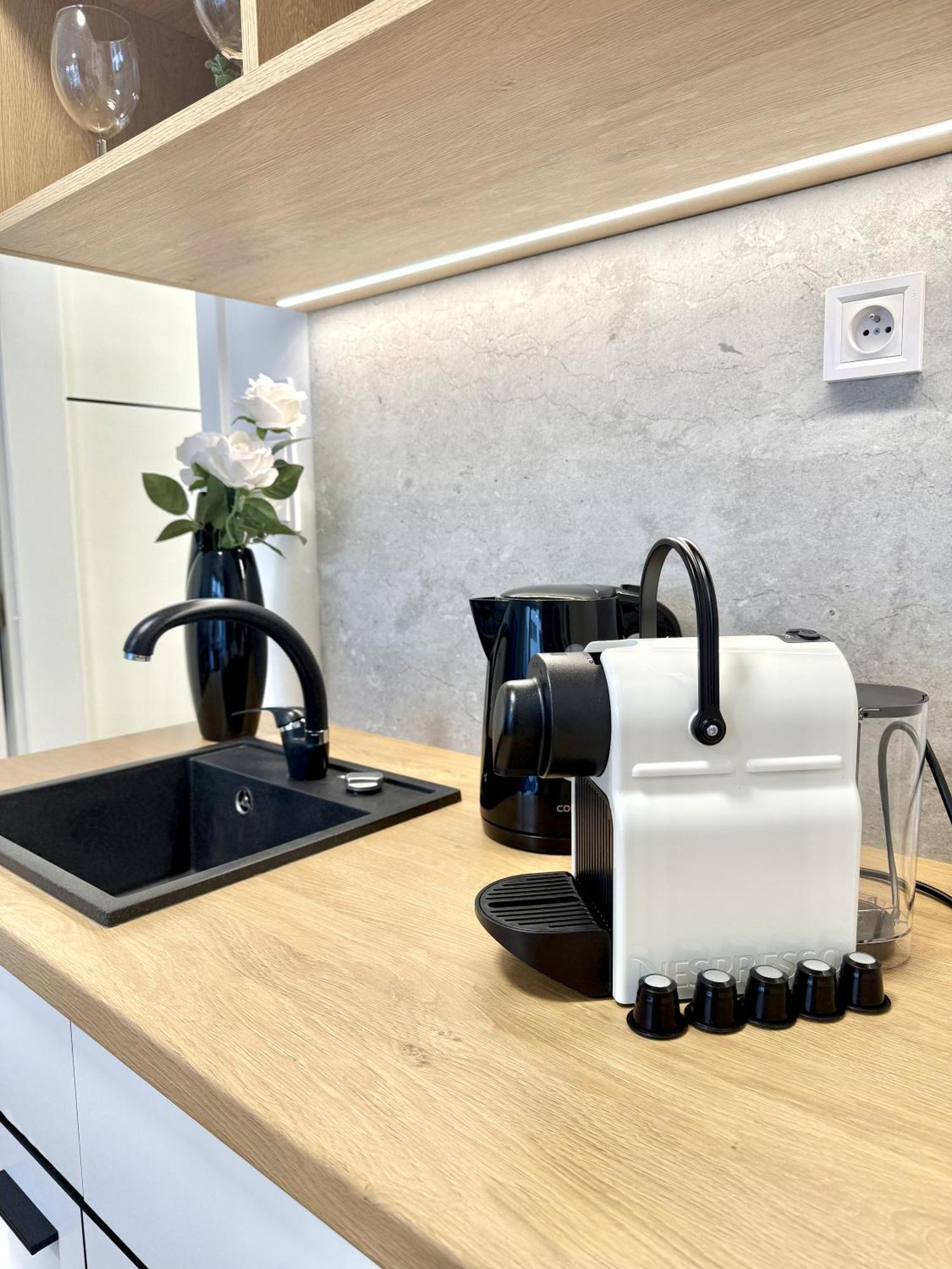 City Relax Apartments With Free Parking, 10 Mins Walk To City Centre برنو المظهر الخارجي الصورة
